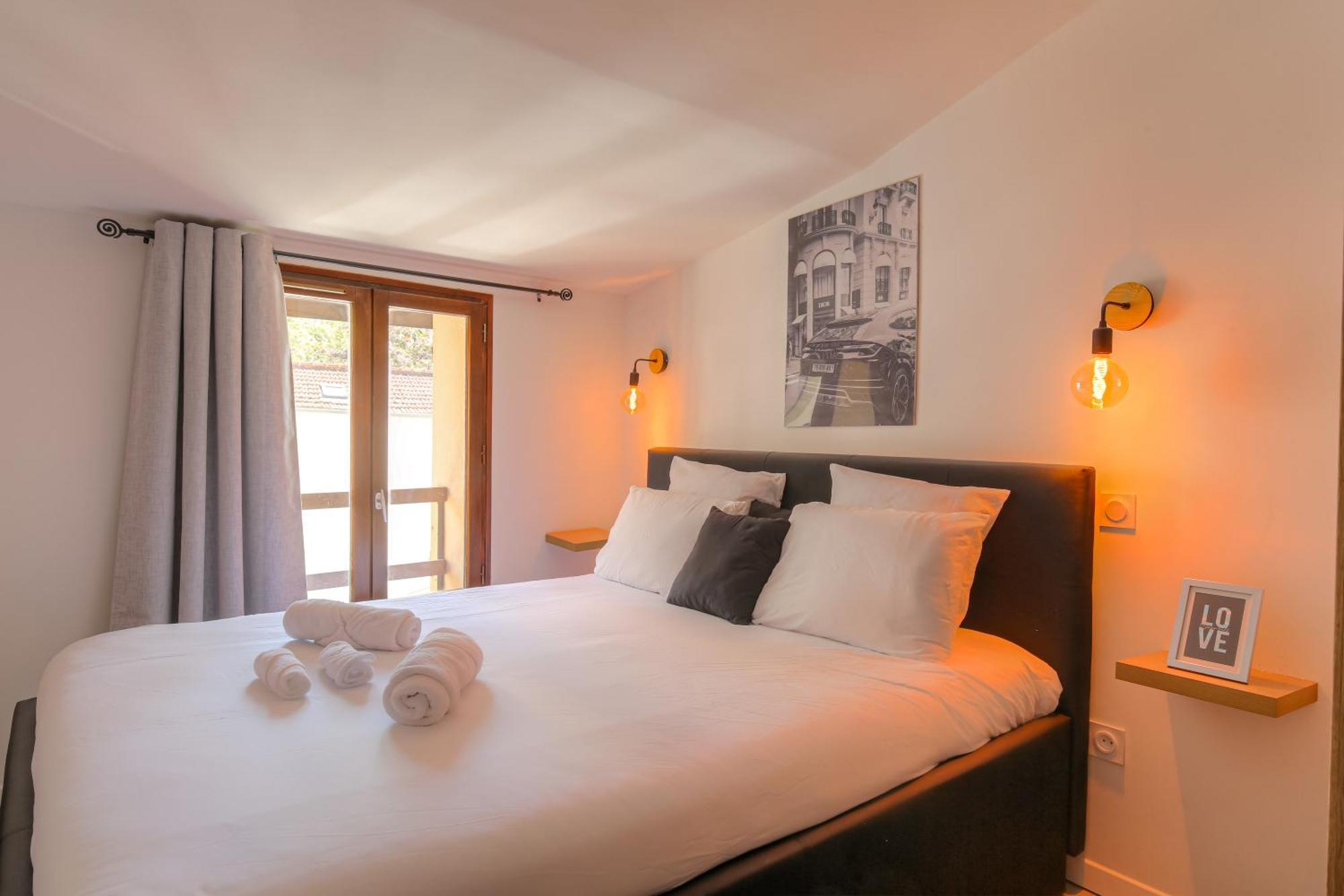 La Suite Neuvilloise Neuville-sur-Saône Εξωτερικό φωτογραφία