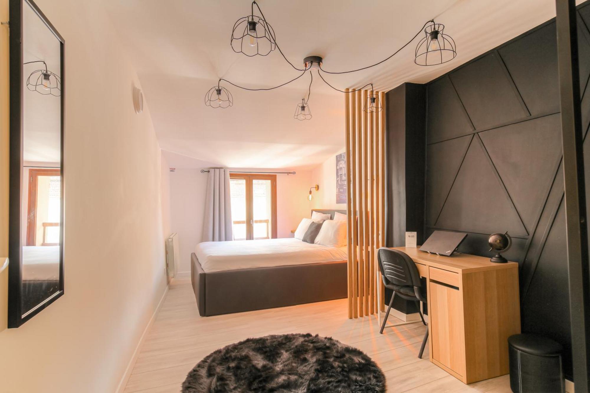 La Suite Neuvilloise Neuville-sur-Saône Εξωτερικό φωτογραφία